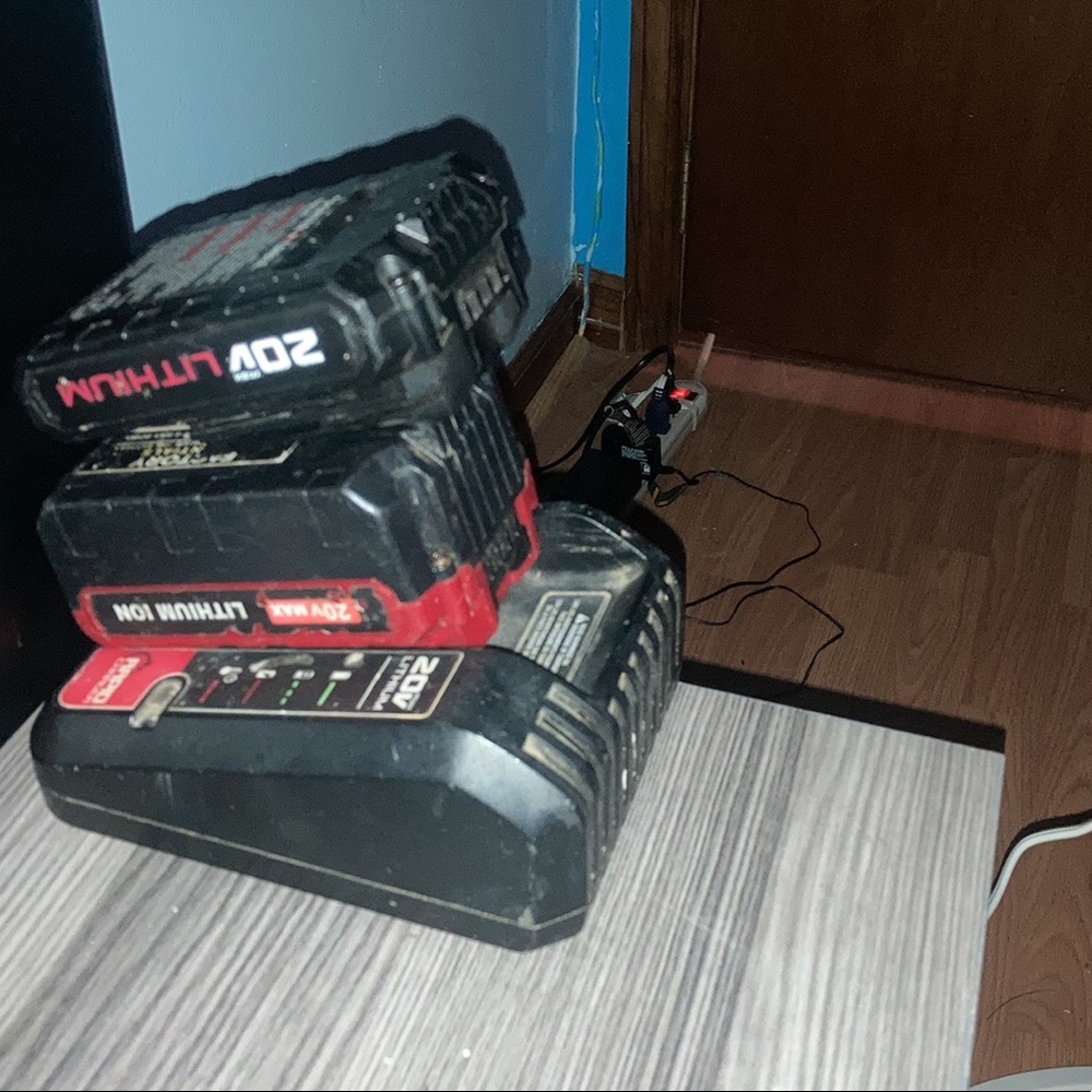 Porter cable 20vmax charger two batteries impact driver and drill driver